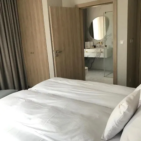 Flamingo Apart Couette-café Dziwnów