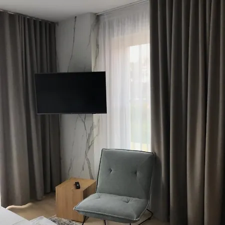 Flamingo Apart B&B *