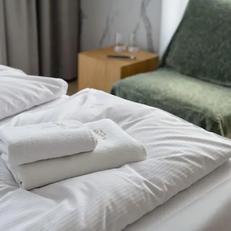 Couette-café Flamingo Apart *